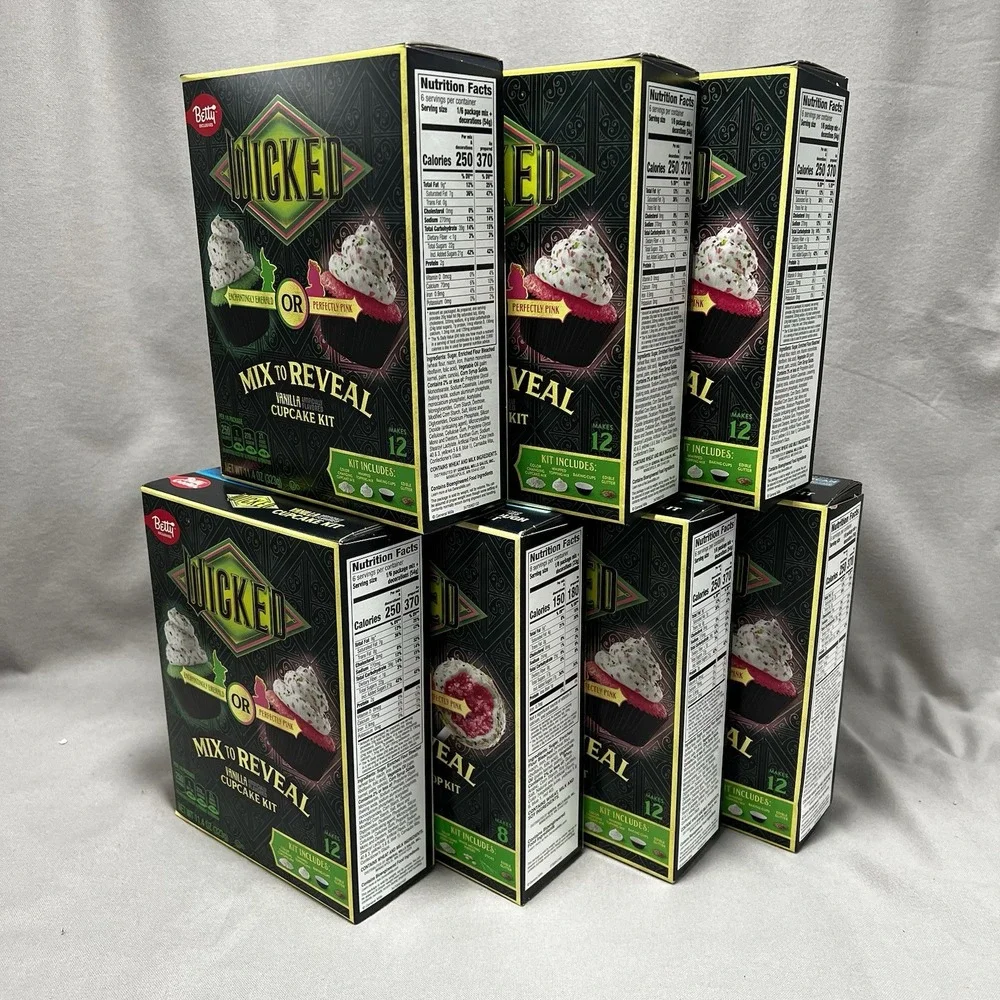 Wicked Betty Crocker Mix to Reveal Cupcake Kit Vanilla 2025‎ Limited Edition